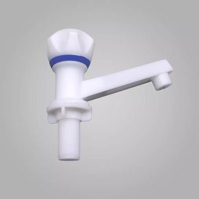 Pp.-PVC-Kern-Plastikhahn-im Freien an der Wand befestigter PVC-Hahn im Freien